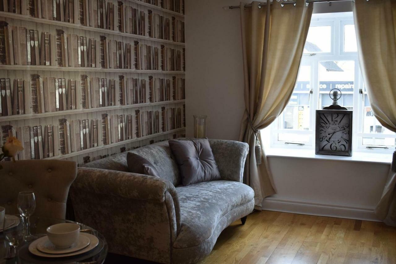 Luxury 2 Bed Apartment Уитни Экстерьер фото